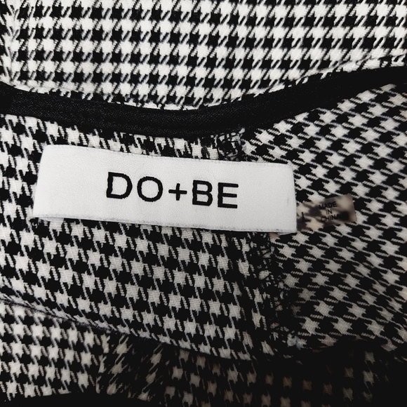 Do+Be Houndstooth Knot Front Faux wrap Mini Dress P117 - Picture 6 of 8